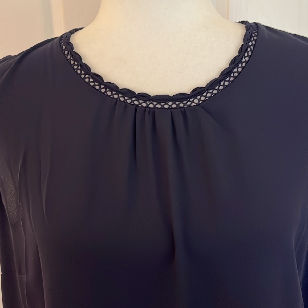 Talbots Sleeveless Shell - Picture 2 of 6